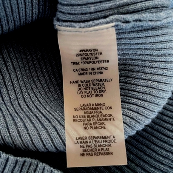 NWT Vila Milano/ Sweater/ Airforce Blue/ Sheer Floral Bubble Sleeves/ Size US XS - Picture 14 of 14